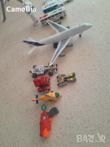 Лот: играчки самолет, колички, хеликоптер , снимка 4 - Коли, камиони, мотори, писти - 52933305