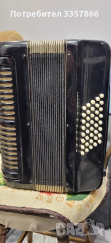 Акордеон WELTMEISTER 40 баса с куфар, снимка 5 - Акордеони - 52818936