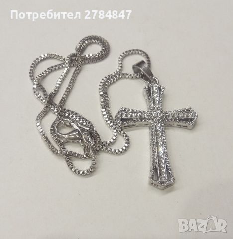 Кръст с кристали , снимка 3 - Колиета, медальони, синджири - 45811243