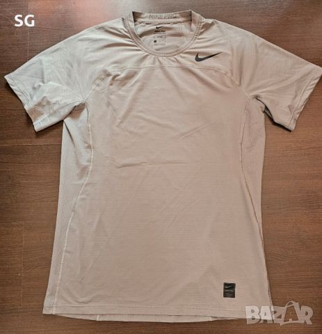 Тениска Nike Pro , снимка 1 - Тениски - 45342243