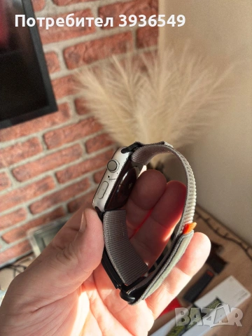 Apple Watch 4 44mm Nike, снимка 3 - Смарт гривни - 53028088