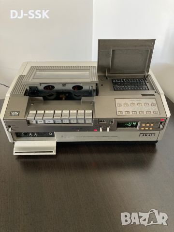 AKAI VS-9700EGN VINTAGE RETRO VHS ВИДЕО , снимка 16 - Плейъри, домашно кино, прожектори - 45482676