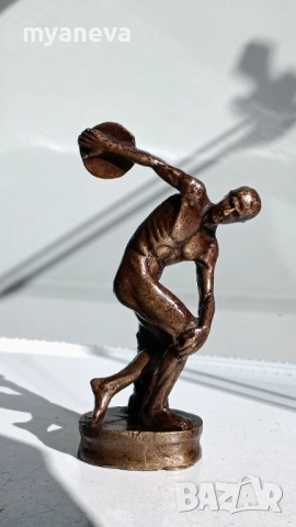 Дискохвъргачът или „Дискобол“ , бронзова статуетка , снимка 2 - Статуетки - 53817587
