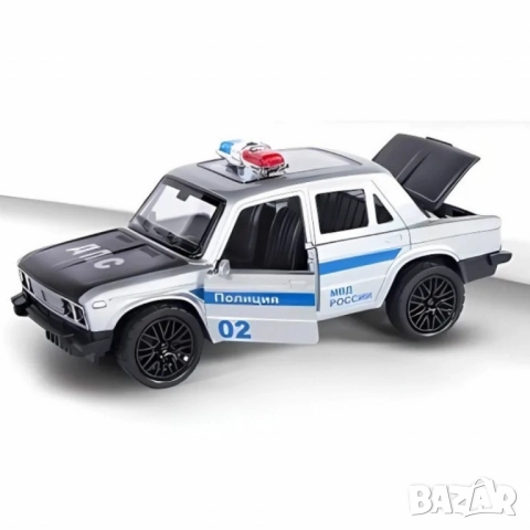 Метална ретро кола с отварящи се врати – Идеален избор за колекционери и малки фенове на автомобили