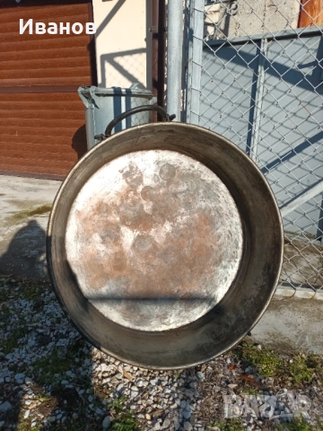 Масивна тава за правене на лютеница 