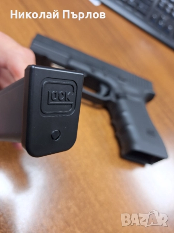 GLOCK 17 Gen4 UMAREX-чисто нов, снимка 6 - Въздушно оръжие - 51934907