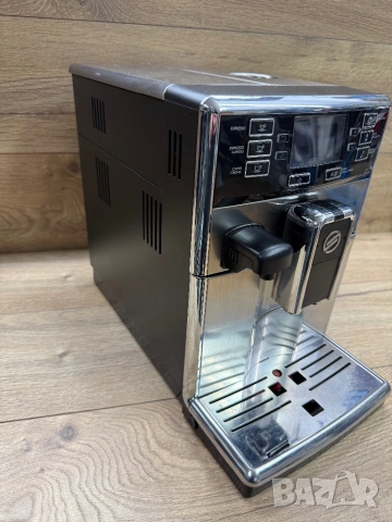 Продавам кафемашина Saeco PicoBaristo Type:HD8927, снимка 4 - Кафемашини - 54097710