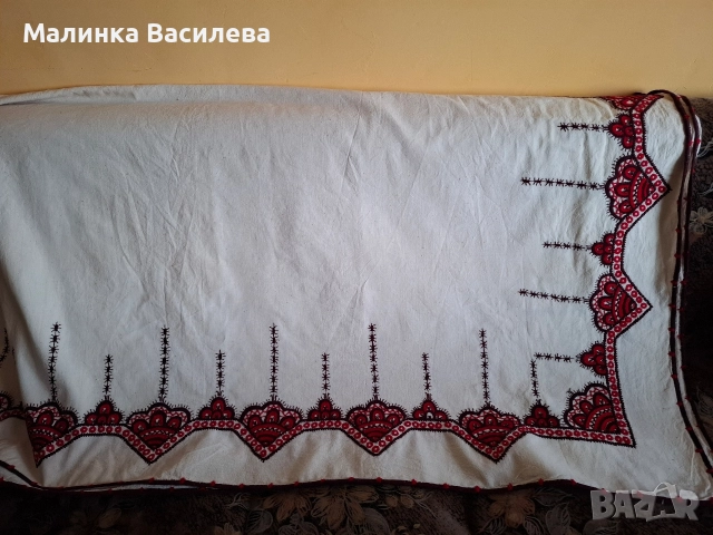 Ръчно бродирана покривка за маса , снимка 7 - Декорация за дома - 52639599
