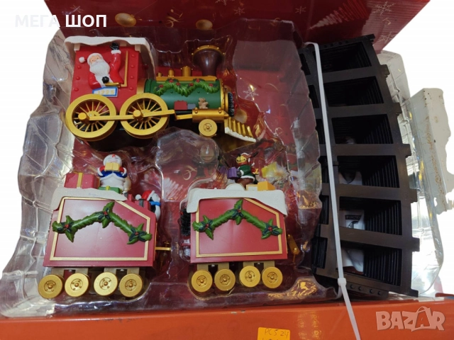 Светещо и музикално коледно влакче с релси