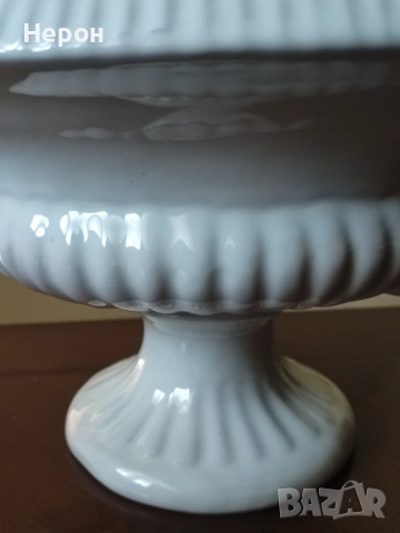 Порцеланова кашпа/саксия/амфора, снимка 4 - Декорация за дома - 53662425