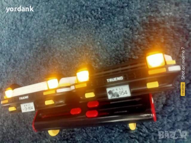 Поставка за ключове Toyota AE86 със светещи фарове, снимка 2 - Други - 50471098