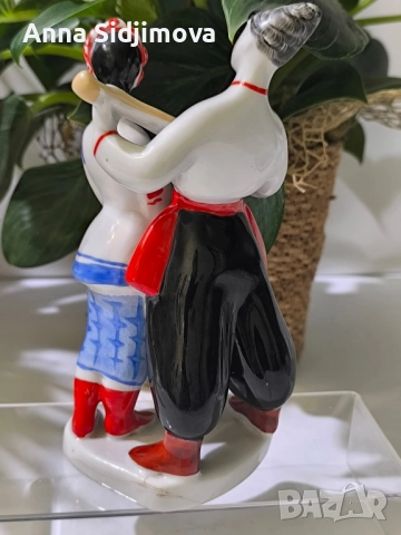 Руски порцелан статуетка , снимка 2 - Статуетки - 52405944