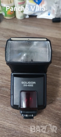 Светкавица Soligor DG-420Z TTL за Nikon 