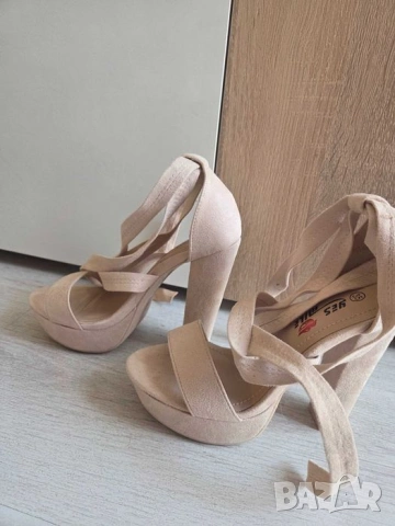 Дамски сандали бежови, снимка 3 - Сандали - 54105417