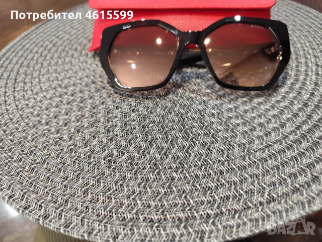 слънчеви очила на Guess