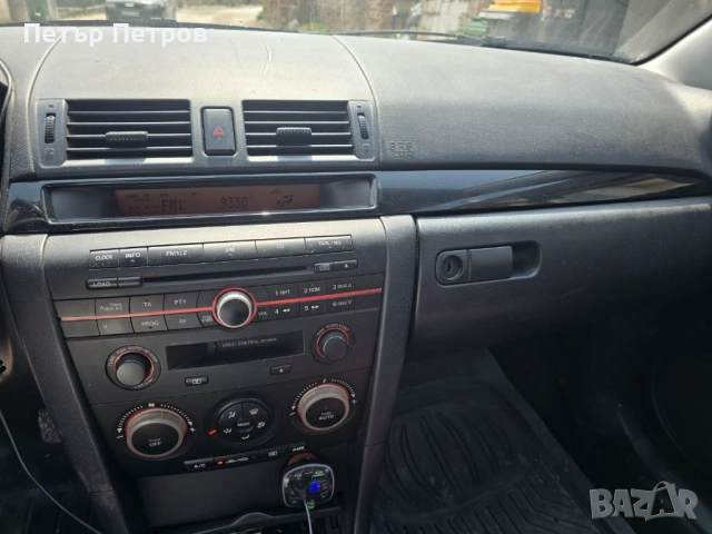 Mazda 3 1.6i 105hp Clima-TOP!, снимка 10 - Автомобили и джипове - 54183594