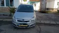 Продавам Opel Zafira 2005г.6+1 местна,в отлично техническо състояние+4 бр.оригинални джанти с летни , снимка 1