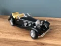 Модел на Mercedes 1:18 Burago , снимка 9