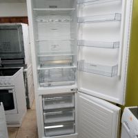 Като нов комбиниран хладилник с фризер Сименс Siemens A+++  2 години гаранция!, снимка 10 - Хладилници - 45876065
