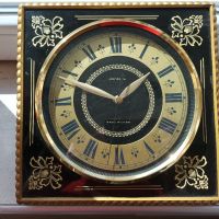 стенен кварцов часовник СССР , снимка 1 - Антикварни и старинни предмети - 45483159