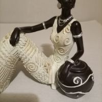 НАХОДКА Статуя на африканска племенна жена за декорация Черна дама Художествена женска скулптура , снимка 11 - Декорация за дома - 45161057