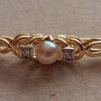 Антикварна златна 14к брошка с натурална перла и два диаманта , снимка 4 - Колиета, медальони, синджири - 45115094