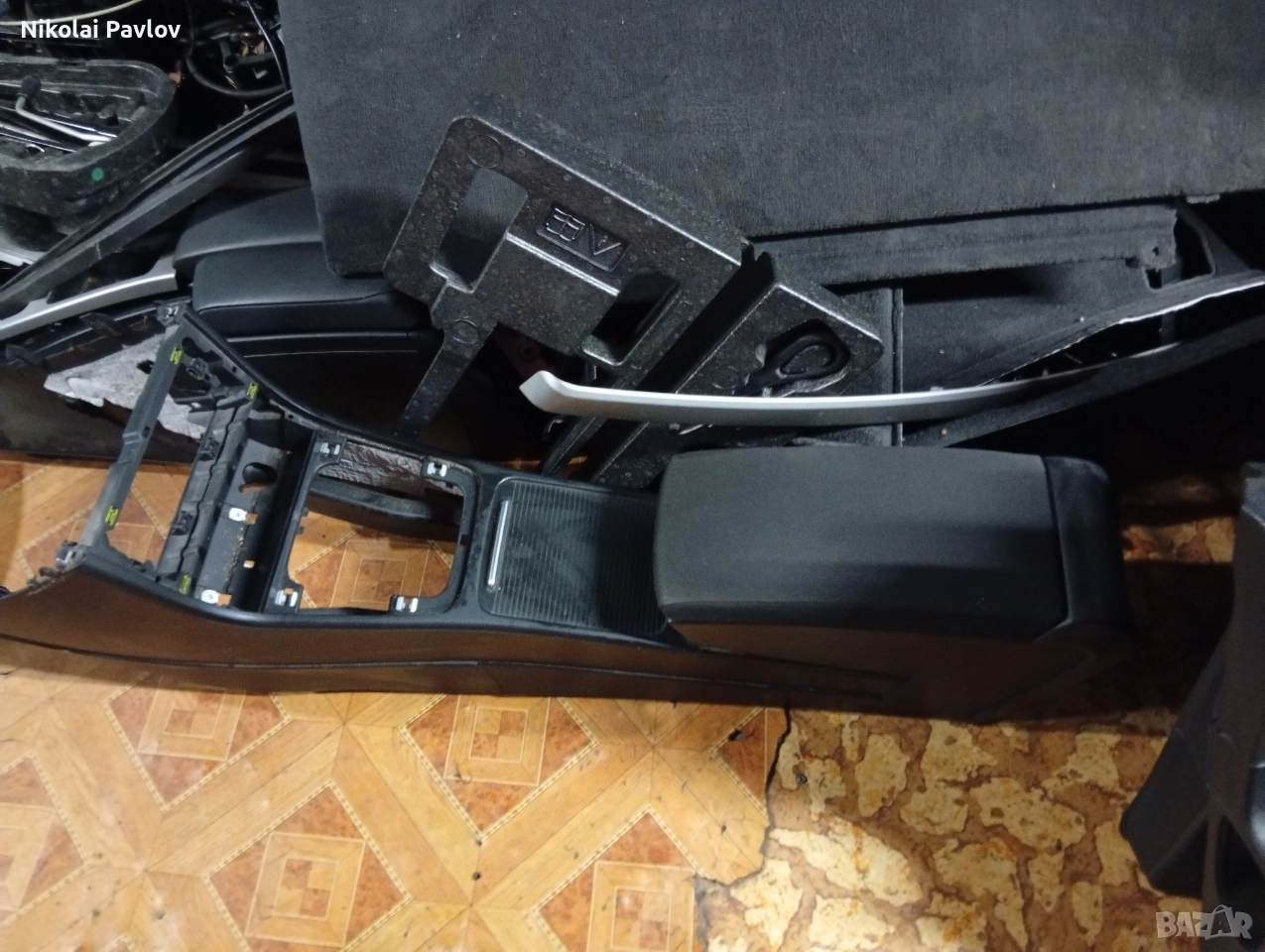  Подлакътник за Фолксваген Пасат 6 , снимка 1