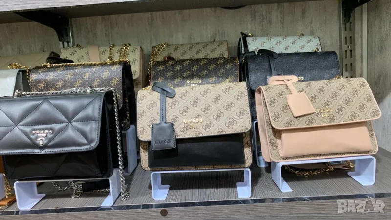 чанти guess prada, снимка 1