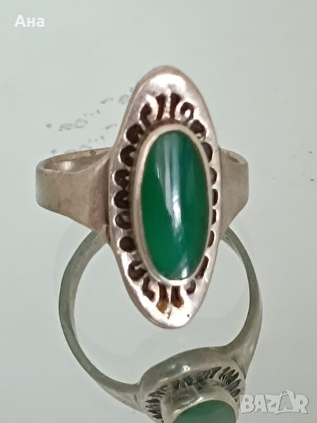 Красив сребърен пръстен с естествен елипса  зелен камък , снимка 1