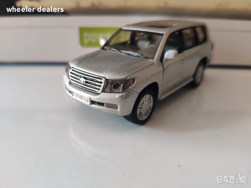 Метална количка Toyota Land Cruiser V8 Siku мащаб 1:55, снимка 1