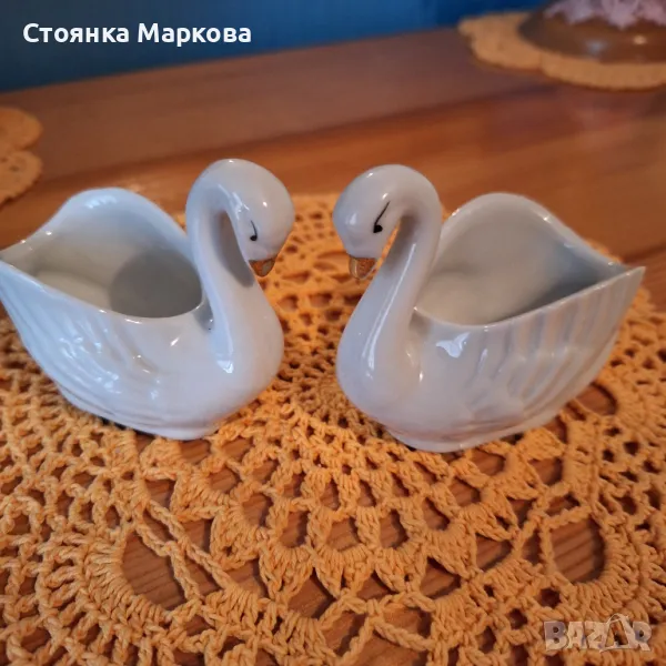 Порцеланови лебеди-малки, снимка 1