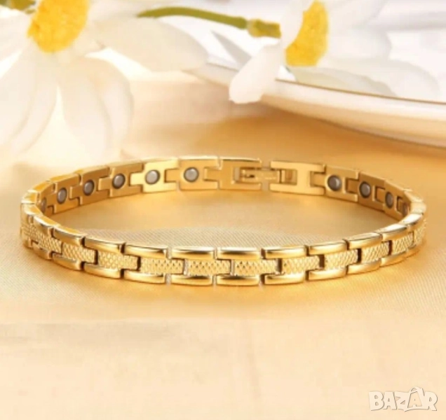 Изящна дамска магнитна гривна от титаниева стомана Меркатор 30 лв., снимка 1