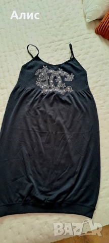 Черна рокля