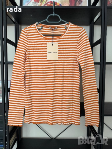 Блуза ONLY, снимка 2 - Блузи с дълъг ръкав и пуловери - 51695867