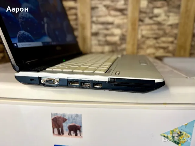 Лаптоп / i3 / 8GB Ram / 320GB, снимка 2 - Лаптопи за дома - 48305103