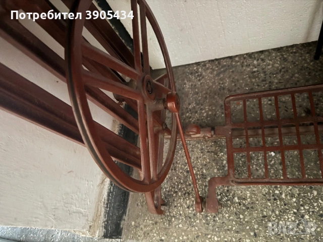 Чугунени крака на шевна машина, снимка 2 - Други машини и части - 54134022