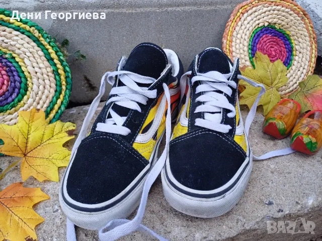 Vans оригинални кецове с пламъци , снимка 2 - Кецове - 47465087