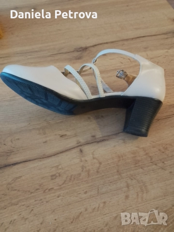 Дамски обувки естествена кожа