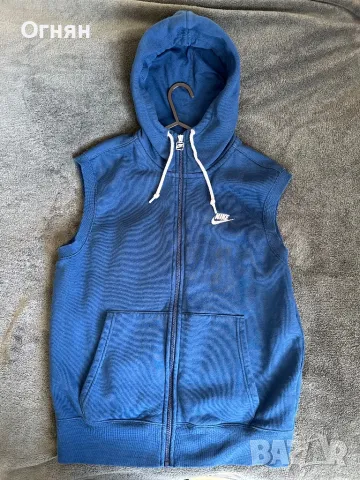 Nike елек с качулка