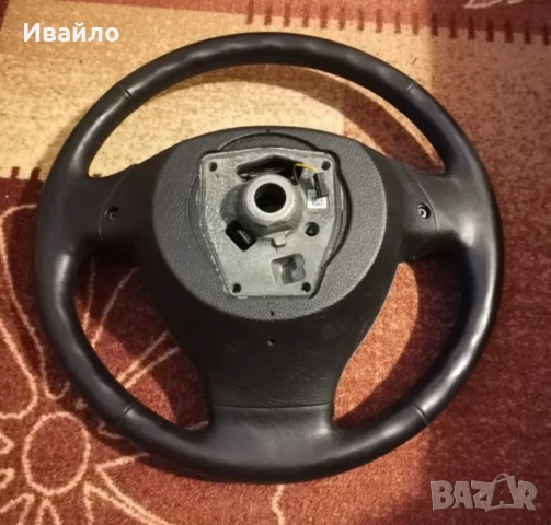 Продавам волан за БМВ F10 F11 с подгрев , снимка 2 - Части - 53683671