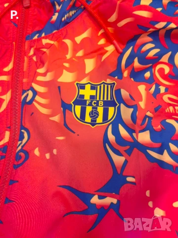 Спортно дамско горнище Nike Fcb , снимка 5 - Якета - 50600274
