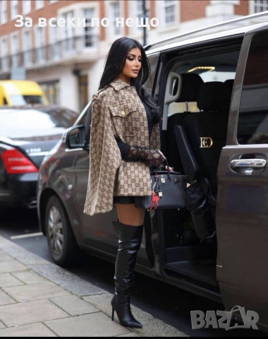 Gucci Дамско Бежово Палто Пелерина Гучи Код SK455, снимка 3 - Палта, манта - 53027851