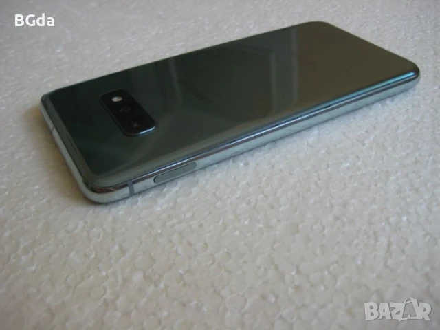 Samsung Galaxy S10e, снимка 3 - Samsung - 51068573