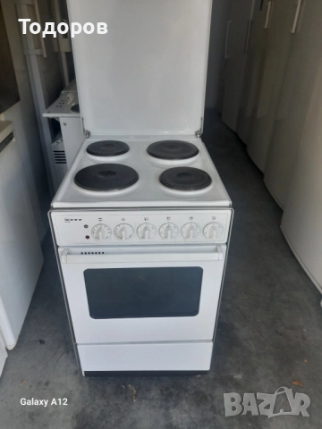 Готварска печка с обикновени котлони Neff, 50 см. ширина , снимка 1