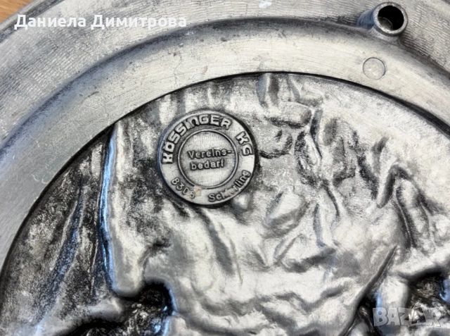 Масивна калаена чиния, снимка 4 - Антикварни и старинни предмети - 53726965