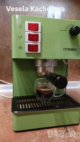 Продавам българска ,ретро ,еспресо кафе машина 