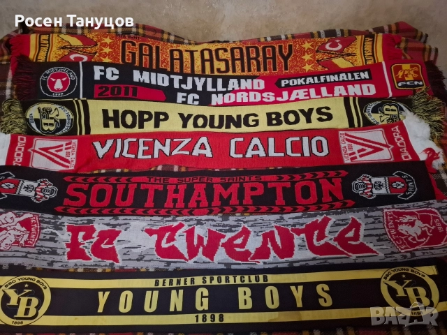 Продавам много футболни шалове, снимка 2 - Фен артикули - 52564999