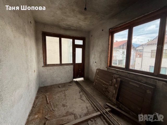 Двуетажна къща за продажба в град Петрич, снимка 13 - Къщи - 52169713