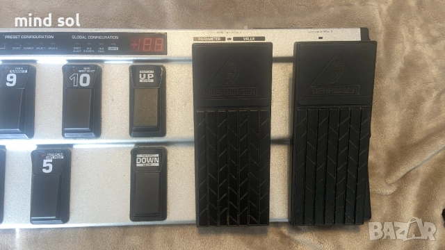 Behringer FCB1010 Футсуич, снимка 2 - Китари - 51729312