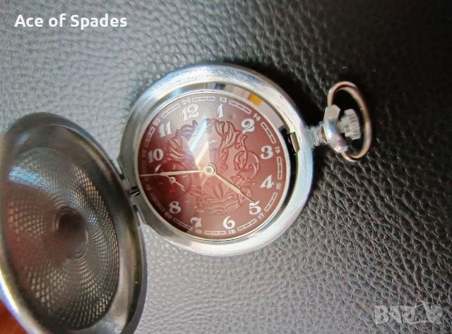 Перфектен Джобен Часовник Молния с капак Сделано в СССР Работещ , снимка 2 - Мъжки - 45545451